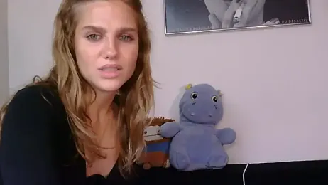 sweetceeme webcam model stream image