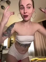 LoveGameSexx webcam model stream image