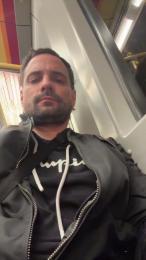 tgr_tgr webcam model stream image