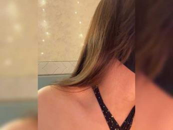 KissMec webcam bongacams model stream image