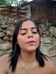 Naugthy-Mey webcam model stream image