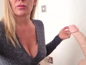 a_luscious_faith webcam model stream image