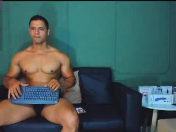 dominc_berry webcam model stream image