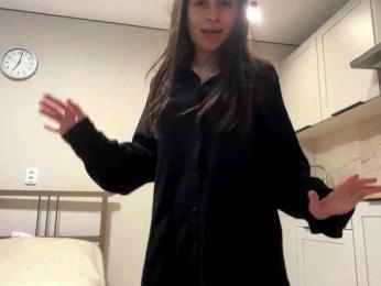 BerryBurstX webcam bongacams model stream image