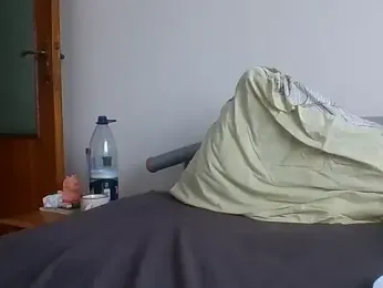 hugecock4u1990 webcam model stream image