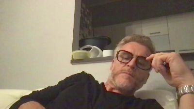 Axl_hot webcam cam4 model stream image