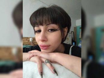 Tinablackkk webcam bongacams model stream image