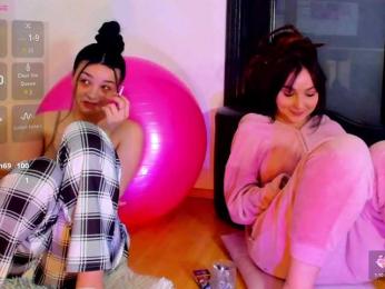 Moona-One webcam bongacams model stream image