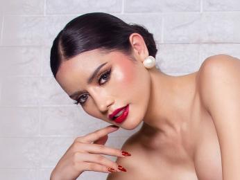 SeraphinaHeather webcam model stream image