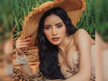 SeraphinaHeather webcam livejasmin model stream image