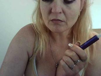 Multiply-orgazm webcam model stream image