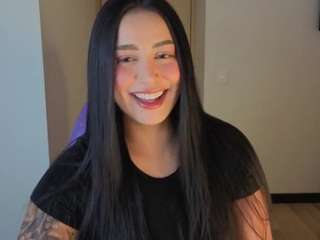 aashleey webcam model stream image