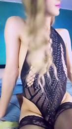 Karendolly8 webcam model stream image