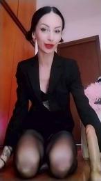 rubieri_blackd5 webcam model stream image