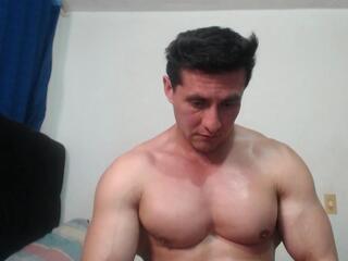 Edde Max webcam model stream image