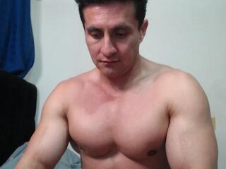 Edde Max webcam model stream image