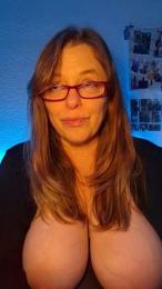 m_o_na_x webcam model stream image