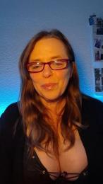 m_o_na_x webcam model stream image