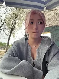 winter11 webcam stripchat model stream image