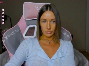 __Tina__ webcam model stream image