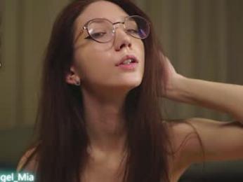 angels_kiss webcam model stream image