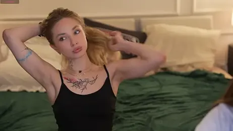 Zlata_Sky webcam model stream image