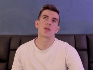 Mikael Slow webcam model stream image