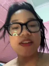 Leeeeiu webcam stripchat model stream image