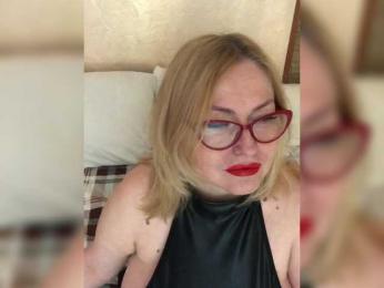 luxuriousGoddess webcam bongacams model stream image