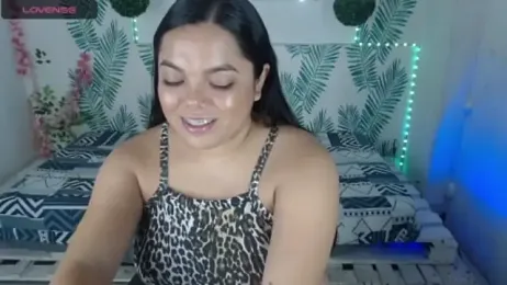 Sara-04 webcam model stream image