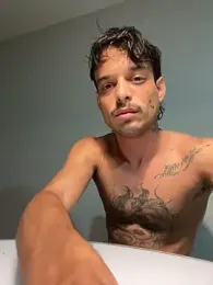 RuffItadori webcam model stream image