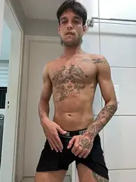 RuffItadori webcam model stream image