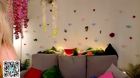 oliviabr0wn0 webcam model stream image