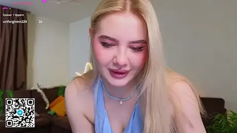 oliviabr0wn0 webcam stripchat model stream image