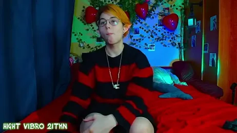 TrickyKitsune webcam model stream image