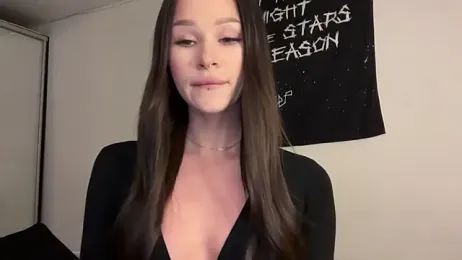 ur_molly webcam model stream image