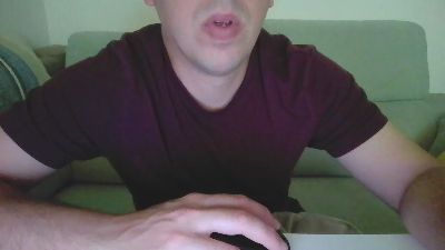 _play_ webcam model stream image