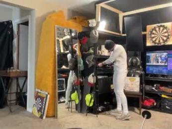 brad_bounce webcam chaturbate model stream image