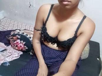 TaraVij webcam bongacams model stream image