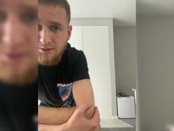 Room_of_love webcam bongacams model stream image