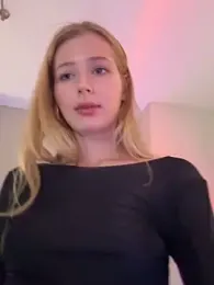 LunaRase webcam stripchat model stream image