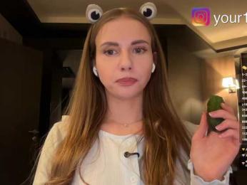 VikkiExtraCheese webcam bongacams model stream image