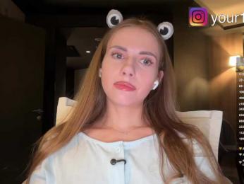 VikkiExtraCheese webcam bongacams model stream image