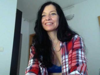 BluEyesBaby webcam model stream image