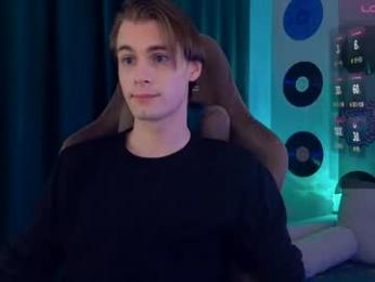 debugmee webcam model stream image