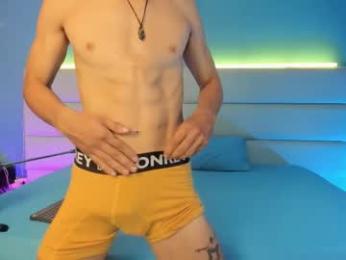 abrilandjulian webcam chaturbate model stream image