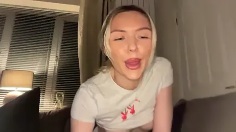 lolableux webcam stripchat model stream image