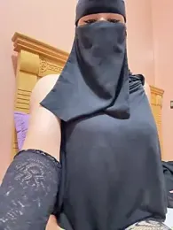 _Laiali_ webcam model stream image