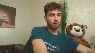 KyloEast webcam model stream image