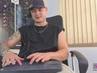 Allanx Ferrer webcam model stream image